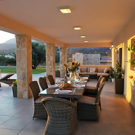 فيلة Darymine Skala (Kefalonia)